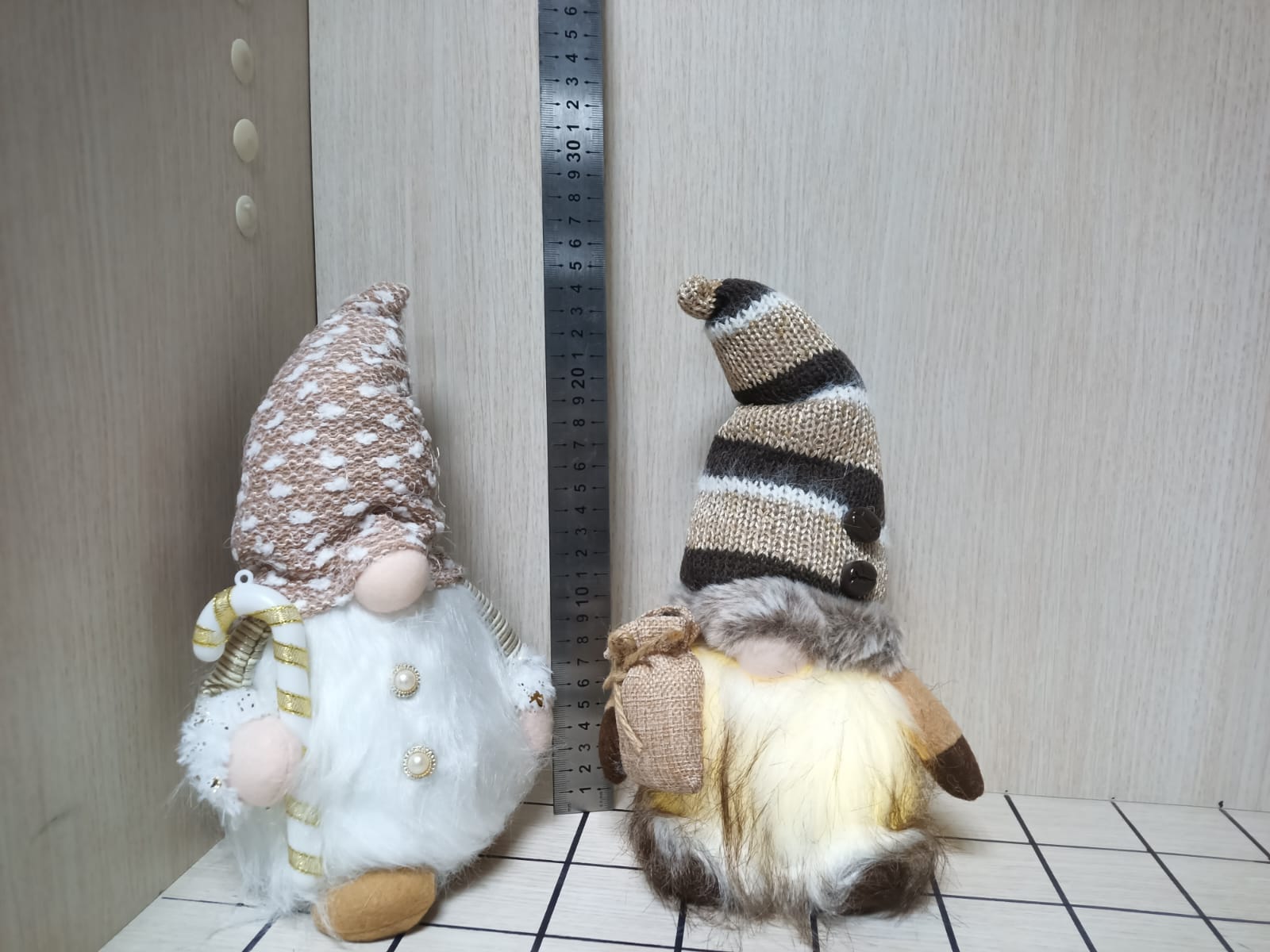 Фигурка Гном НГ музыкальный 25 см ,на батарейках 12шт/уп