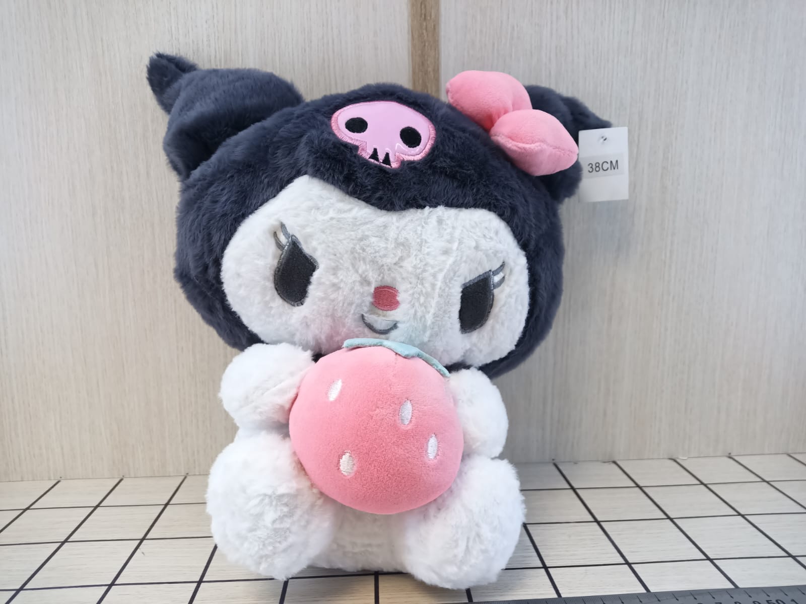 Мягкая игрушка Куроми  фиолетовая 38 см