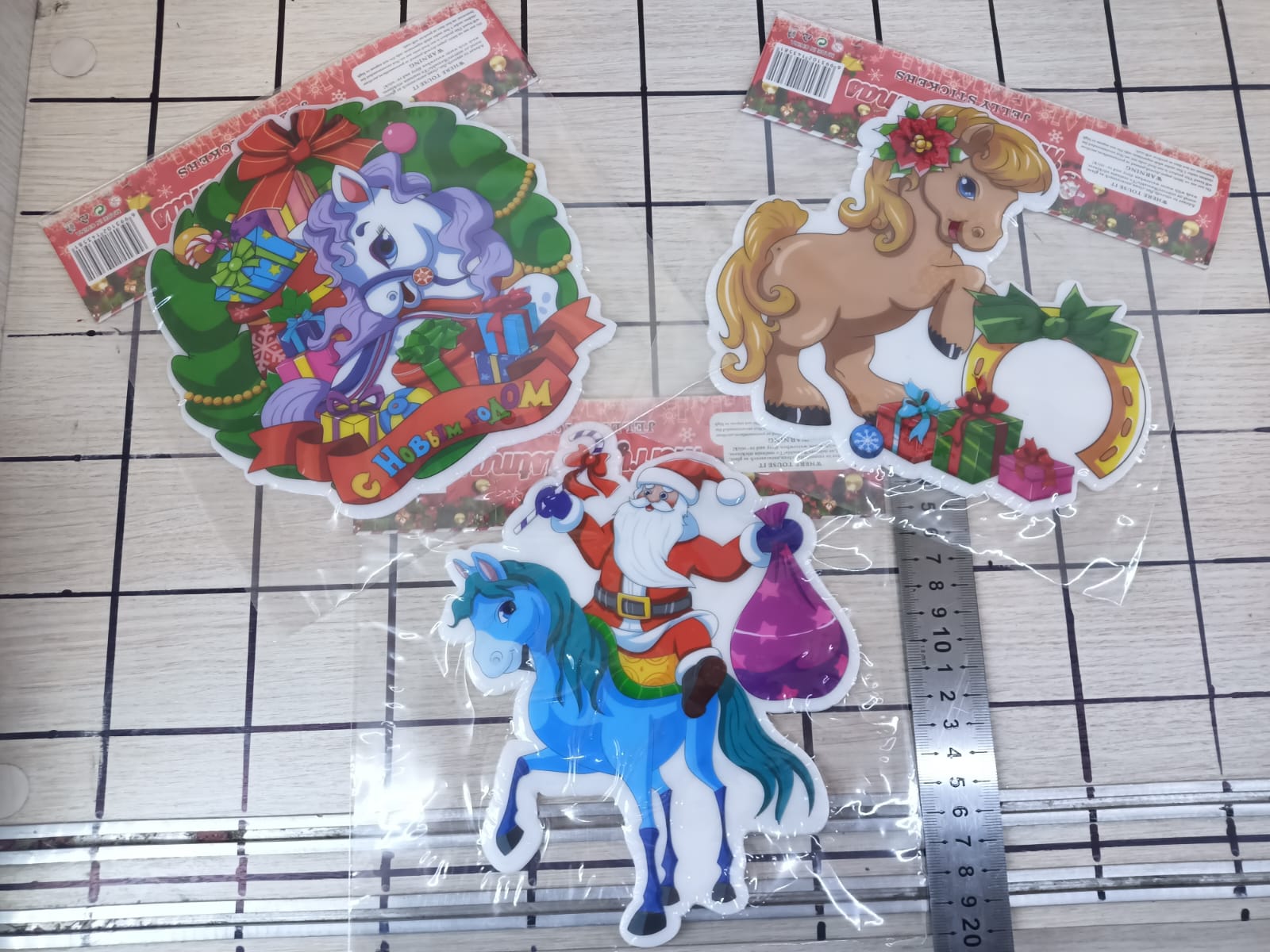 Наклейка на стекло Символ года "Лошадь"  силикон 16*16 см 12 шт/уп