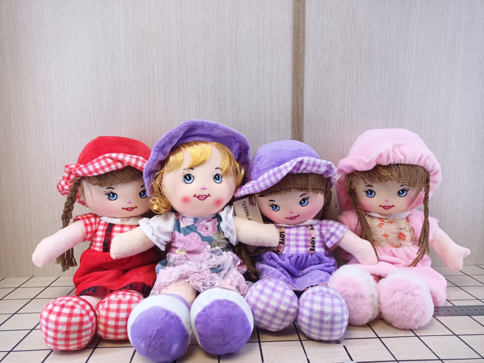 Кукла мягкая большая с двумя косичками 40 см  10 шт/уп