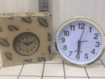 Будильник QUARTZ Clock пластик на батарейках,А 560/561