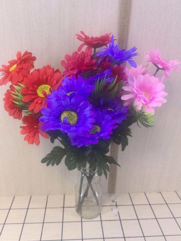 Гербера 6 веток,однотонная 40 см (4 шт в пакете) 200 шт/уп арт 4В